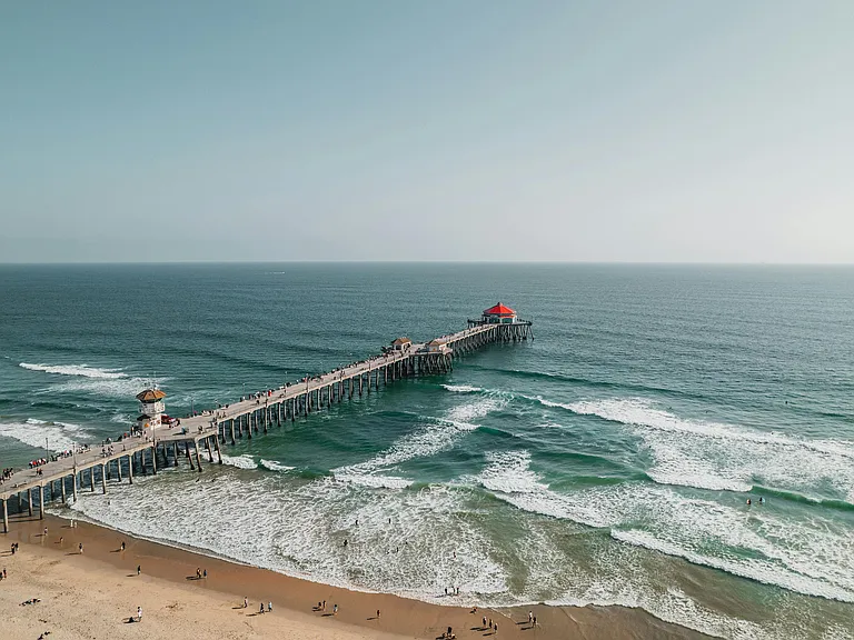 Huntington Beach Pier | The Breakwater Apartments