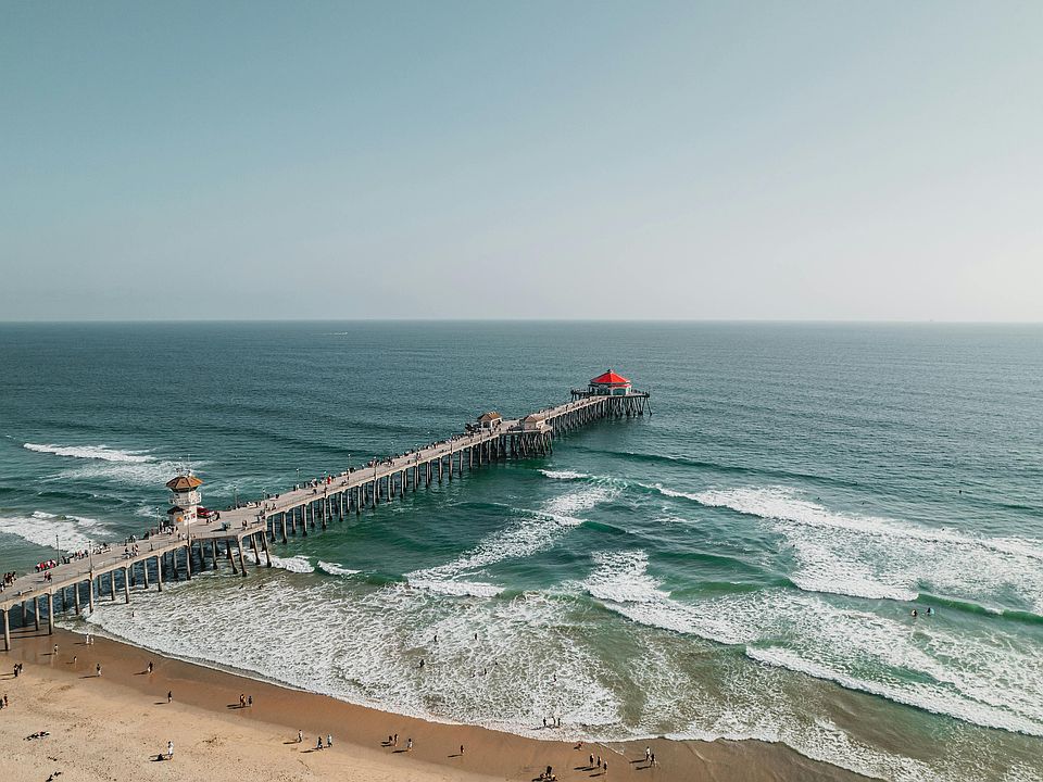 Waterfront Lifestyle in Huntington Beach | Elan Apartments