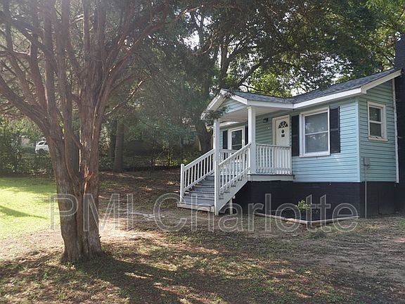 2nd image of 1204 Essex Ave