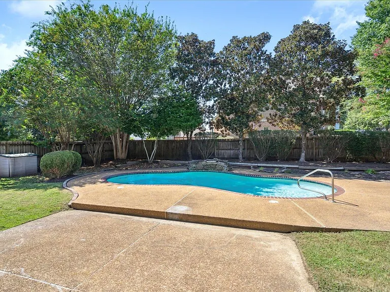 739 Evans View Ln — Photo 32