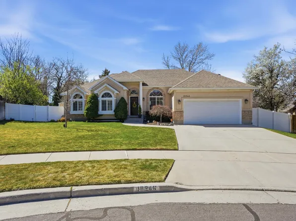 10346 S Woodglen Cir, Sandy, UT 84092