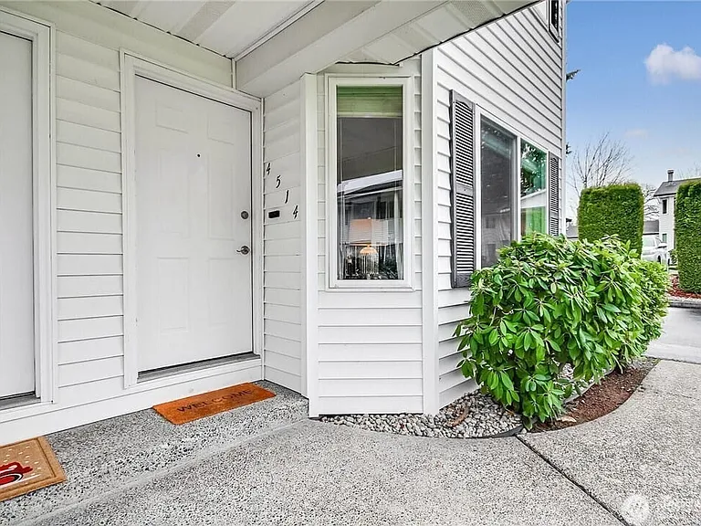 4514 SW 319th Pl #D — Photo 3