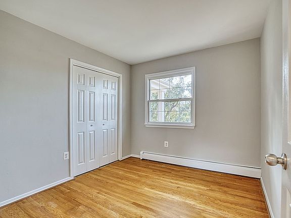 4th image of 2910 Alliance Ln