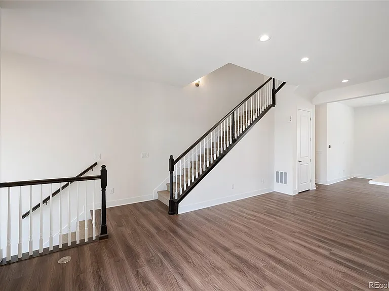 5112 Ward Rd — Photo 6