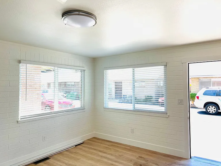 1320 G St — Photo 6