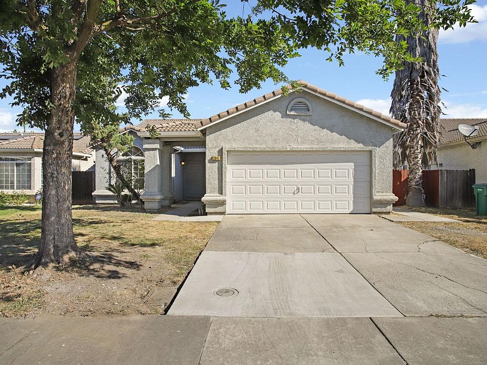 1st image of 2947 Horsetail Dr