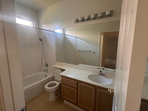 5th image of 706 Clifton Way