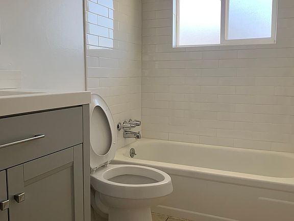 4th image of 4190 S Brookfield Cir