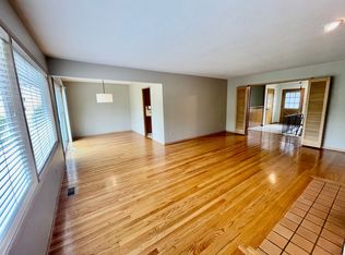 2037 SE 102nd Ave, Portland, OR 97216