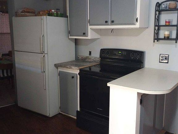 3rd image of 209 Hibiscus Dr #114