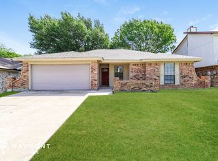 7924 Meadowbrook Dr, Watauga, TX 76148