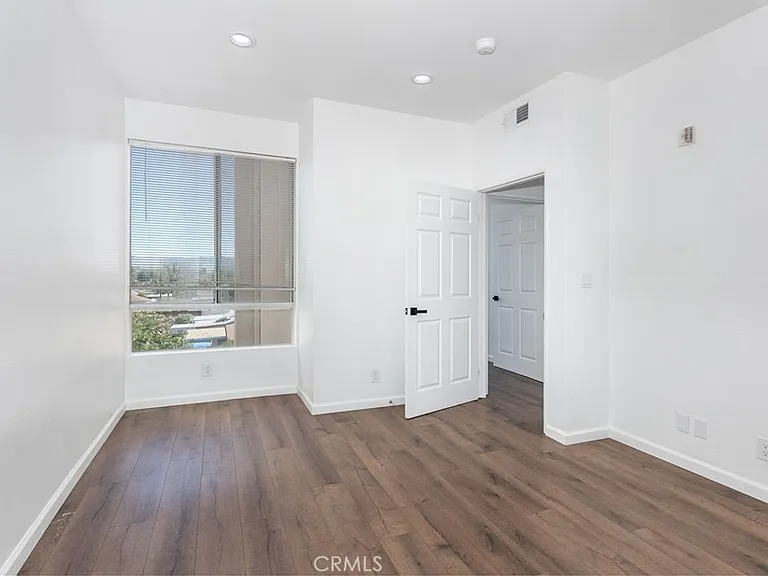 19350 Sherman Way #208 — Photo 16