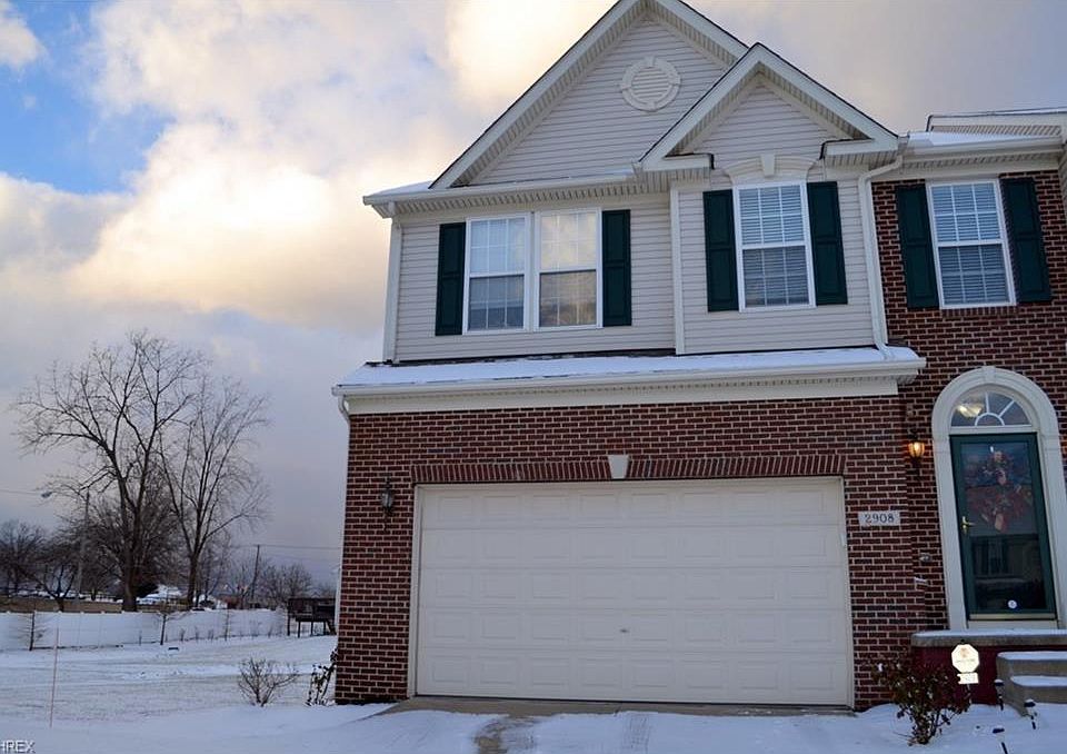 1st image of 2908 Cambridge Cir