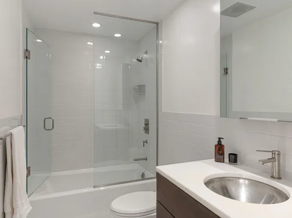 39 East 12th Street image 7 of 13