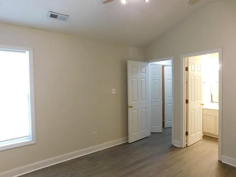 223 Church Hill Ct — Photo 11