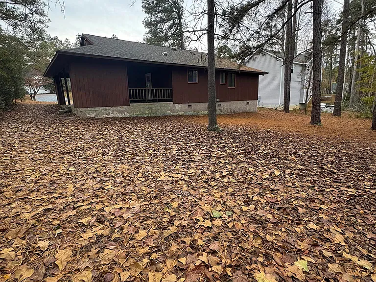 295 Spring Lake Dr — Photo 10
