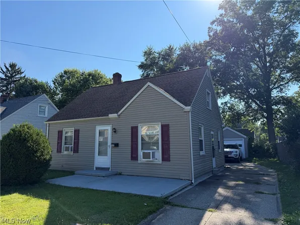 866 Chinook Ave, Akron, OH 44305