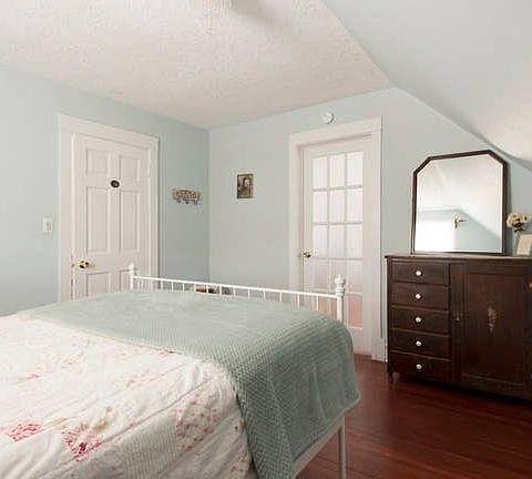 3rd image of 244 Circle Ave #2