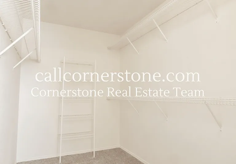 4735 Malcom Ct — Photo 13