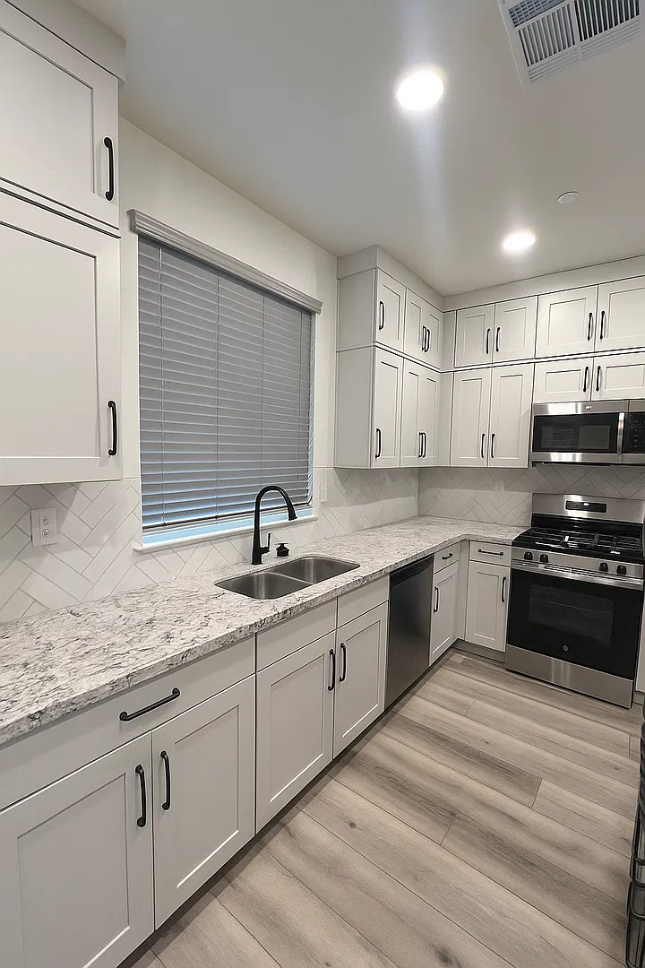 Court Street Townhomes — Photo 2