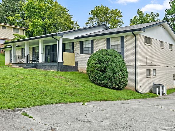 3rd image of 3415-3417 Betty Ln