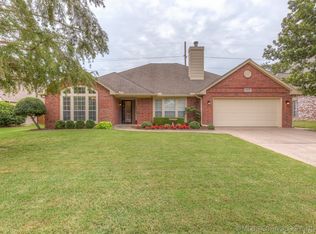 10618 E 76th St, Tulsa, OK 74133