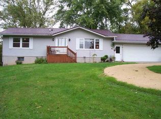 33505 Osterdock Rd, Guttenberg, IA 52052