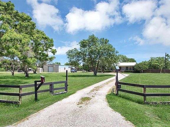 3rd image of 8303 Galler Rd
