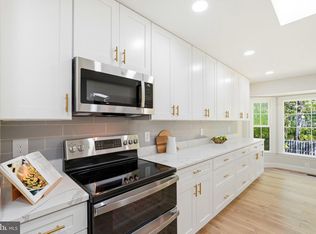 6443 Battle Rock Dr, Clifton, VA 20124