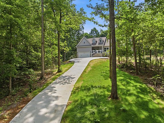 4th image of 220 Hollow Rd NE