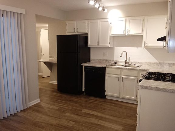 Elbow room for your inner chef to shine!