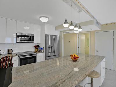 2500 Parkview Drive #1008, Hallandale, FL, 33009