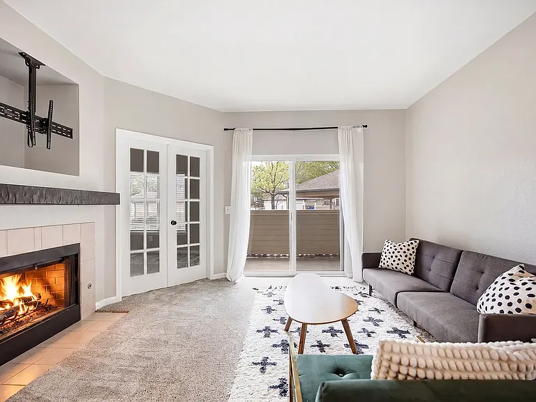 8707 E Florida Ave #707 — Photo 3