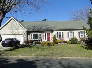 214 E Berkshire Ave, Linwood, NJ 08221