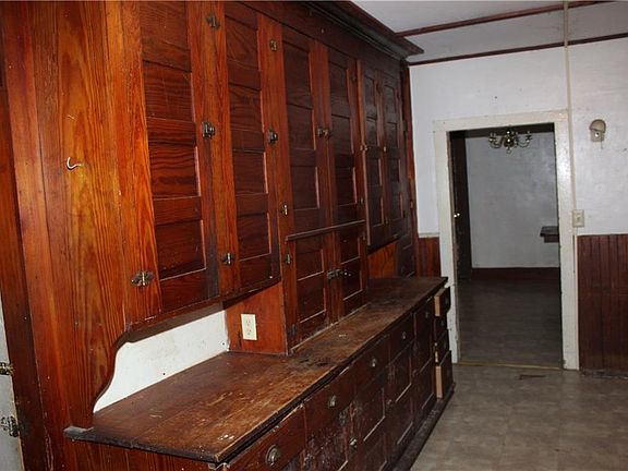 5th image of 5344 Dayan St