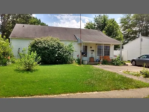4119 Longfield Dr photo 1