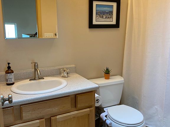 5th image of 909 Discovery Way