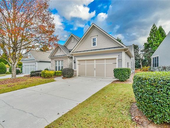2nd image of 6407 Autumn Crest Ln