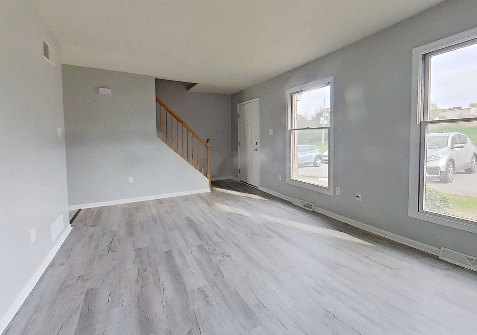 Newly Renovated Two Bedroom Townhome — Photo 2