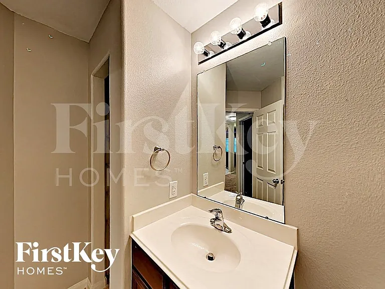 24543 Eagles Claw Dr — Photo 10
