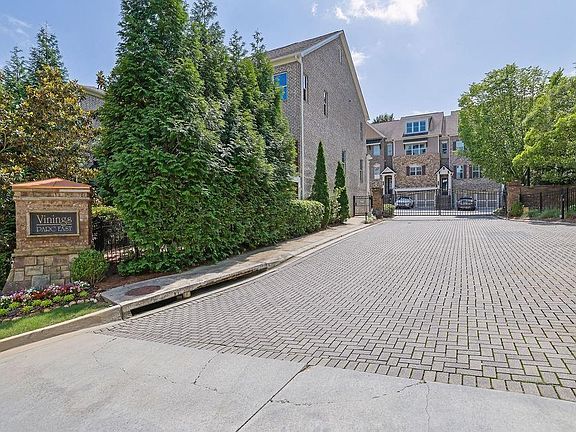 3rd image of 3279 Matthewson Way