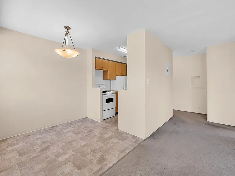 1101 Harwood St — Photo 16