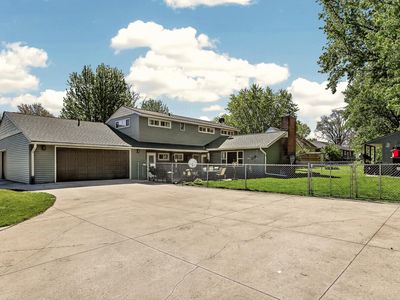 305 4th Ave NW, Dodge Center, MN, 55927