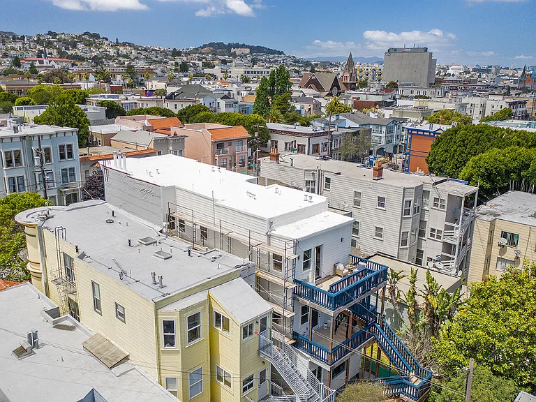 1329 S Van Ness Ave — Photo 35