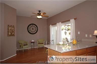 3rd image of 4007 Rosemeade Dr