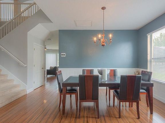4th image of 1221 Natural Oaks Dr