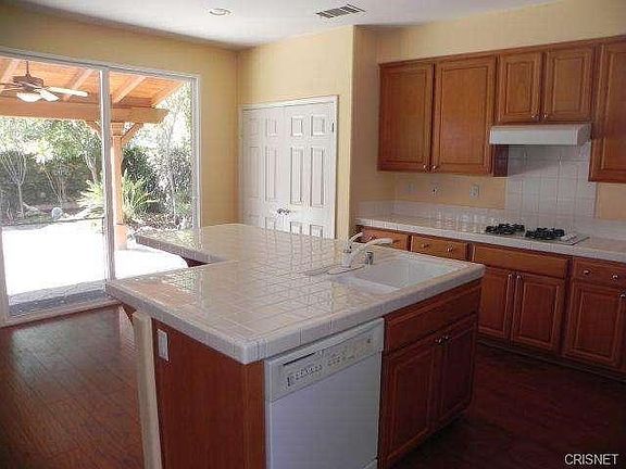 5th image of 24024 Dandelion Ln
