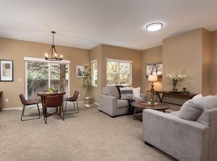 19827 Powers Rd, Bend, OR 97702