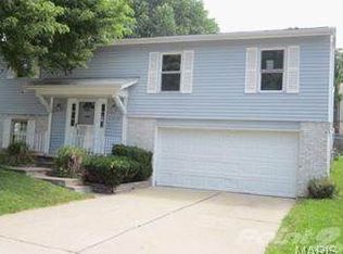 1512 Colgate Dr, Saint Charles, MO 63303