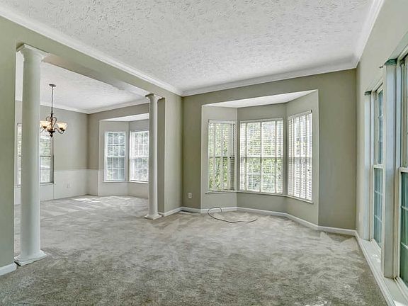 4th image of 752 Elmwood Ct